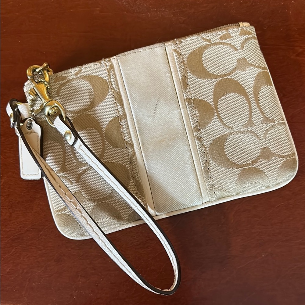 Coach Classic Wristlet